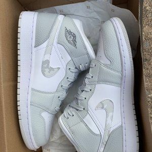 Jordan 1 Mid Grey Camo